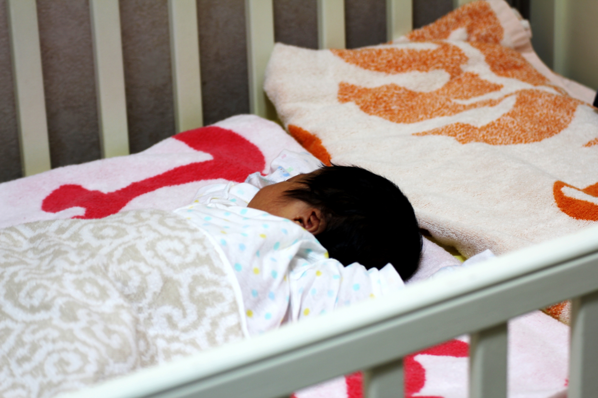 赤ちゃんが3ヶ月くらい時期の寝かしつけで悩んでいる時の解決法