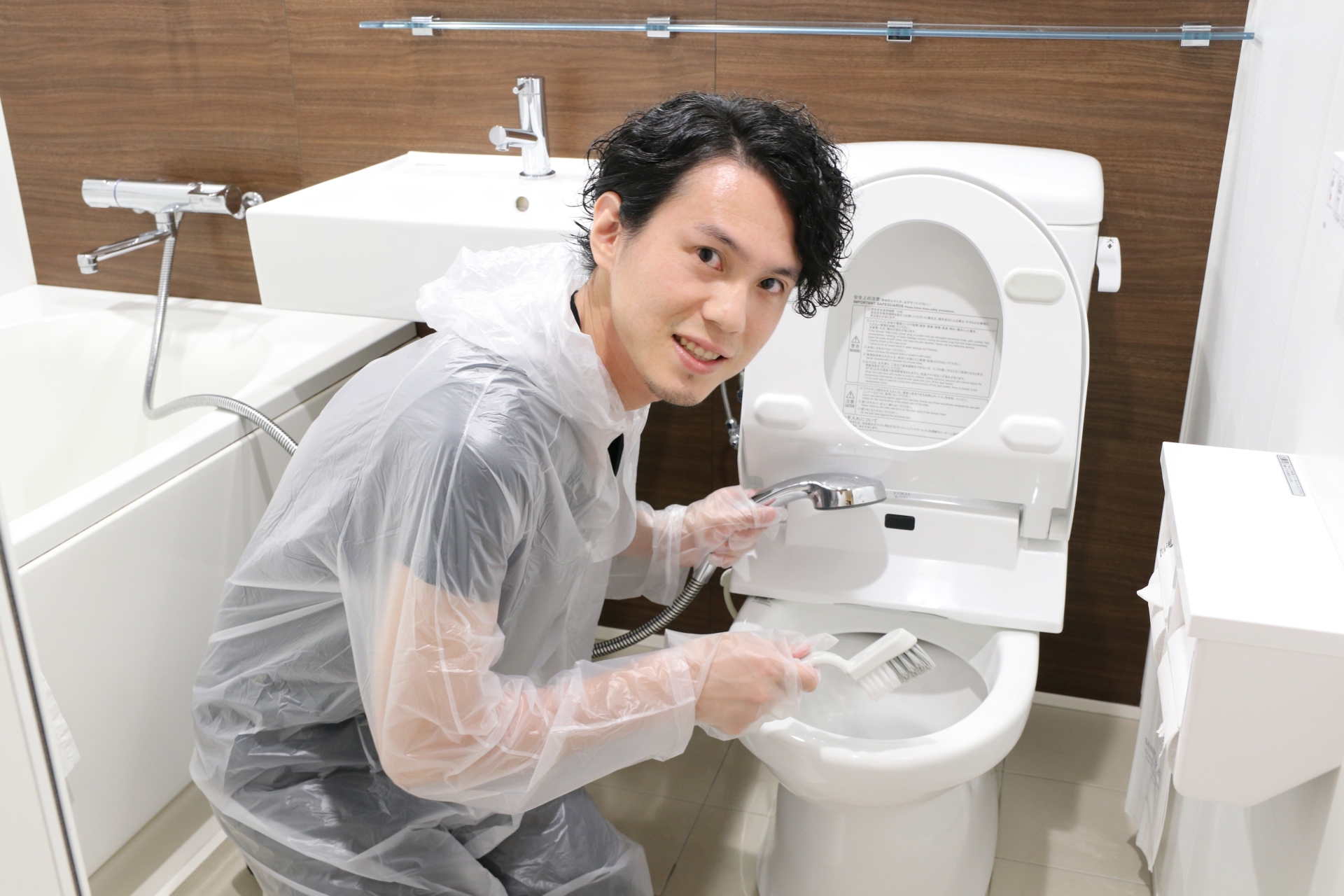 トイレに水垢がついてしまったときの落とし方や予防方法を紹介
